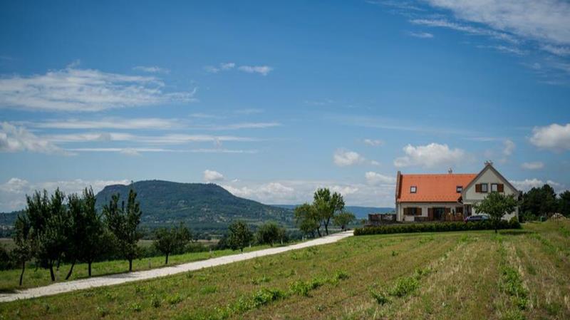 Villa Tolnay és a Csobáncz